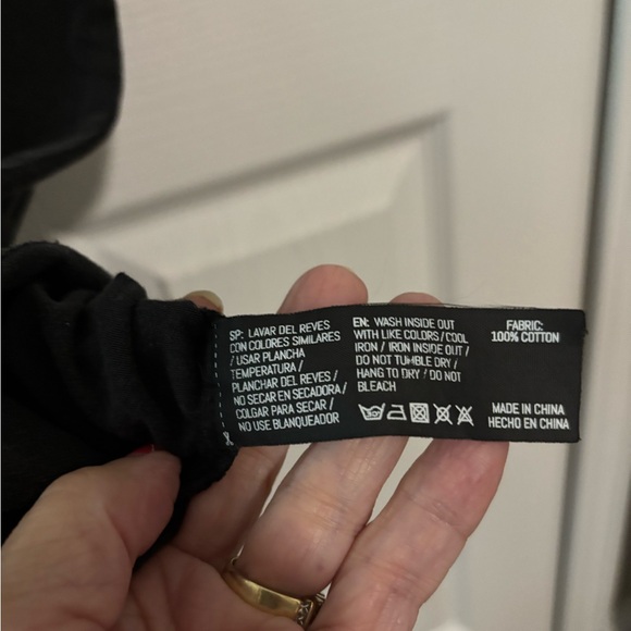 ALPHALETE sleeveless cutoff men’s shirt. - Picture 3 of 4